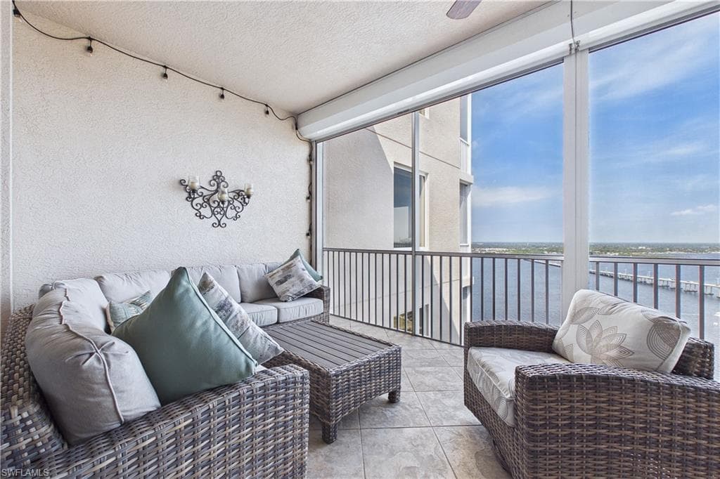 2090 W First ST 2907-18