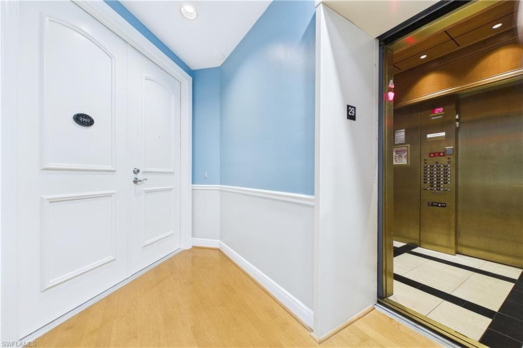 2090 W First ST 2907-4