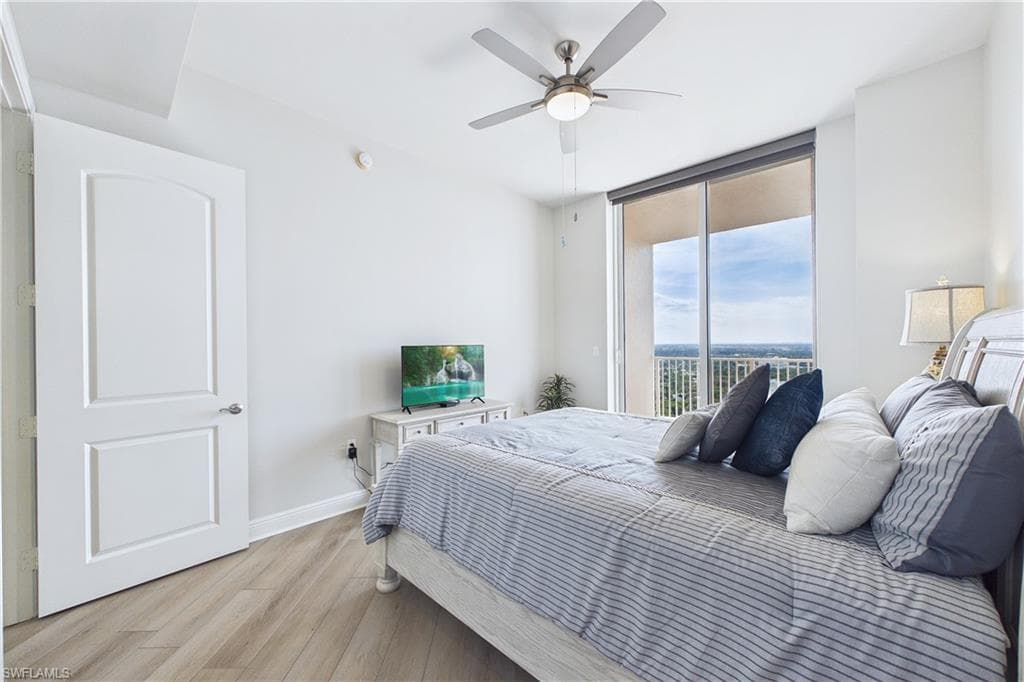 2090 W First ST 2907-8