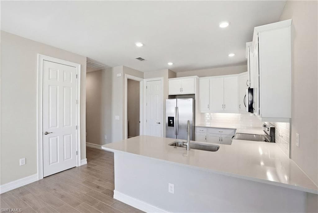 1193 Enbrook LOOP-13
