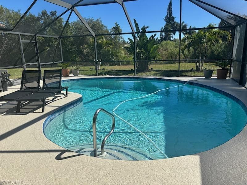 28380 Winthrop CIR-23
