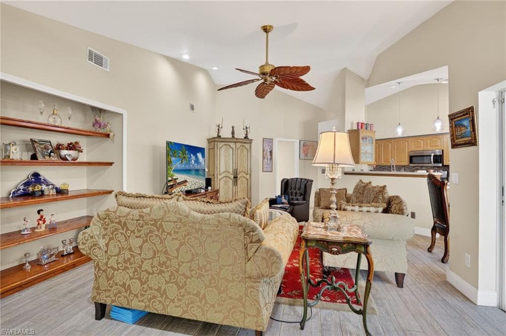 22656 Fountain Lakes BLVD-12