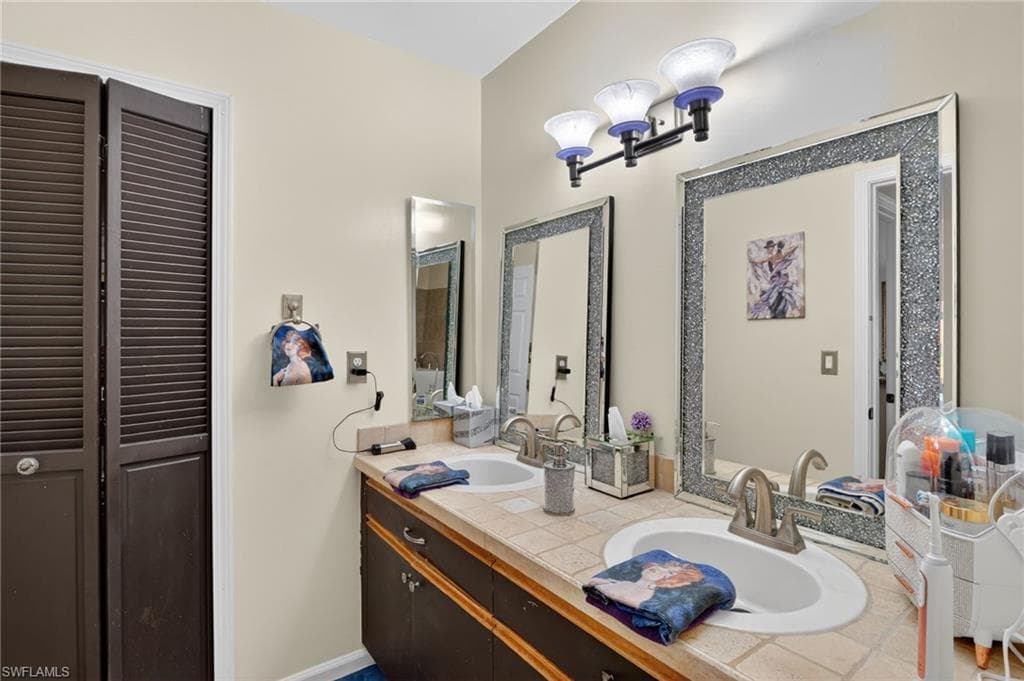 22656 Fountain Lakes BLVD-39