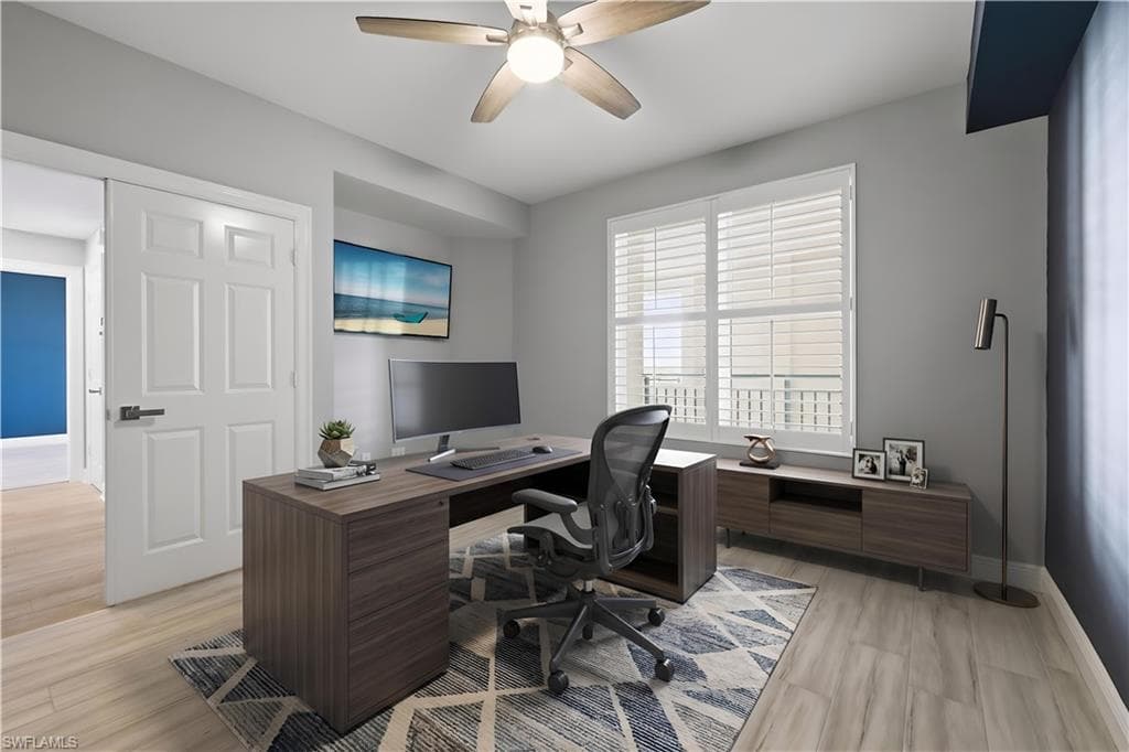 425 Cove Tower Dr 703-27