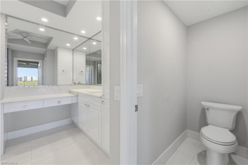 425 Cove Tower Dr 703-22