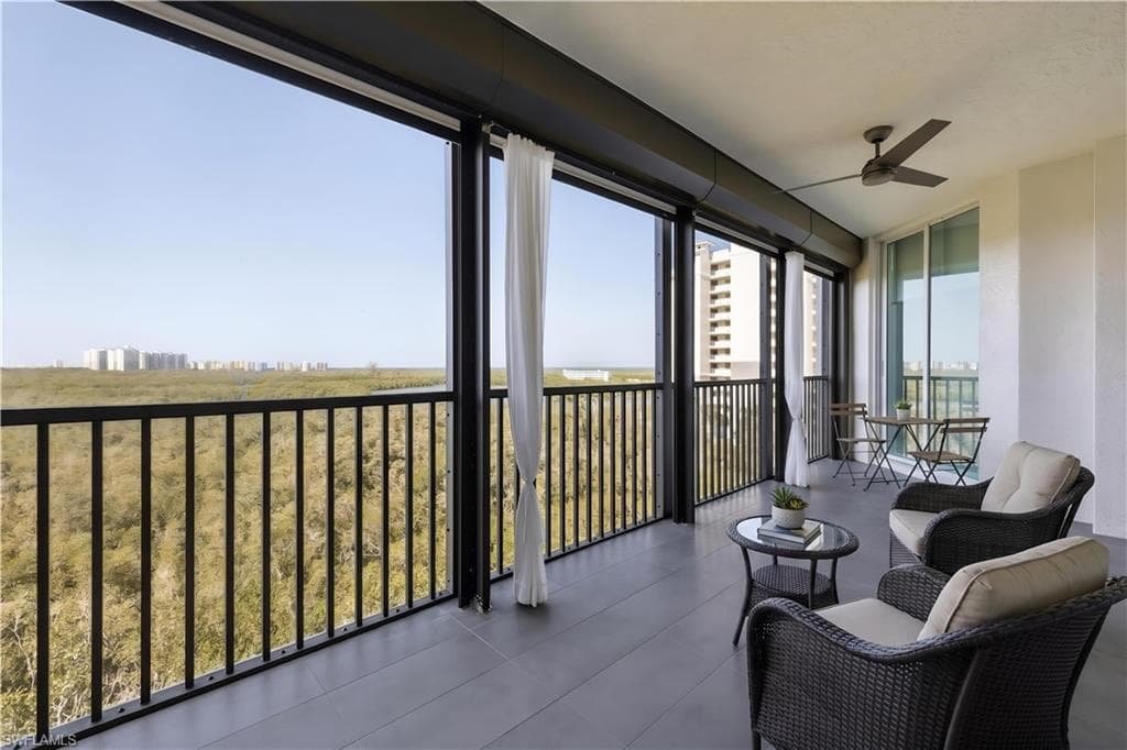 425 Cove Tower Dr 703-35