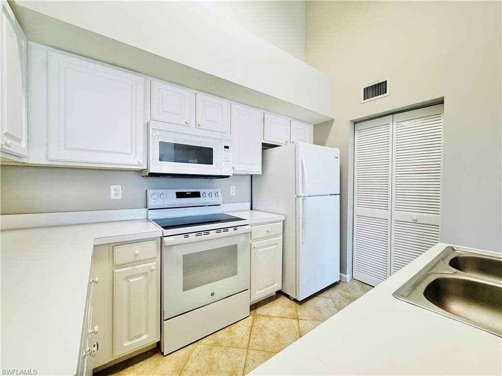 4109 Residence DR 520-16