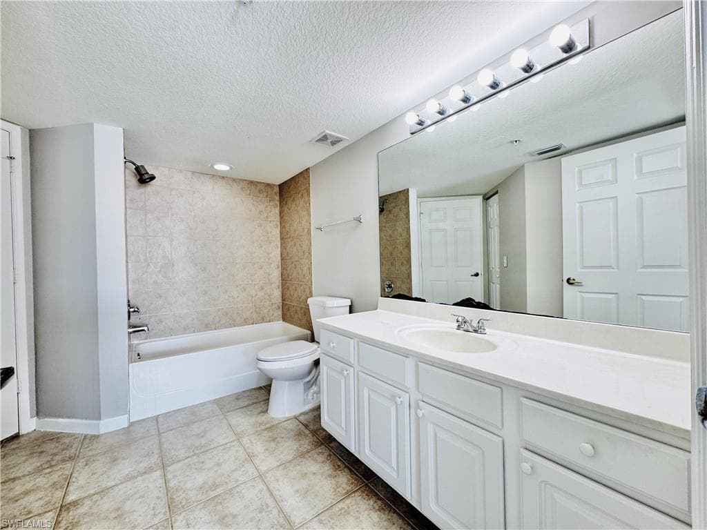 4109 Residence DR 520-33