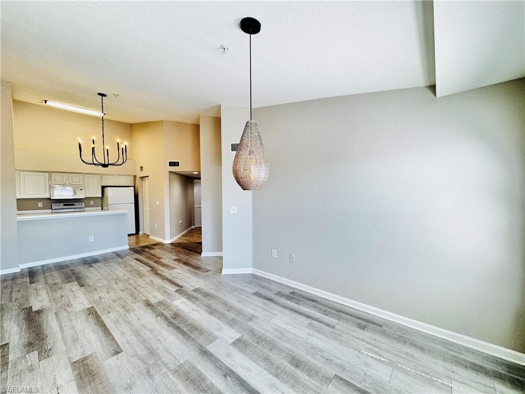 4109 Residence DR 520-8