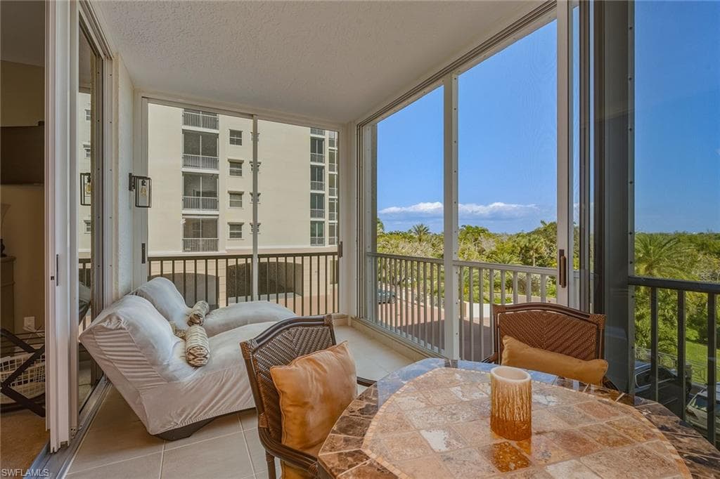 4000 Royal Marco WAY 324-17