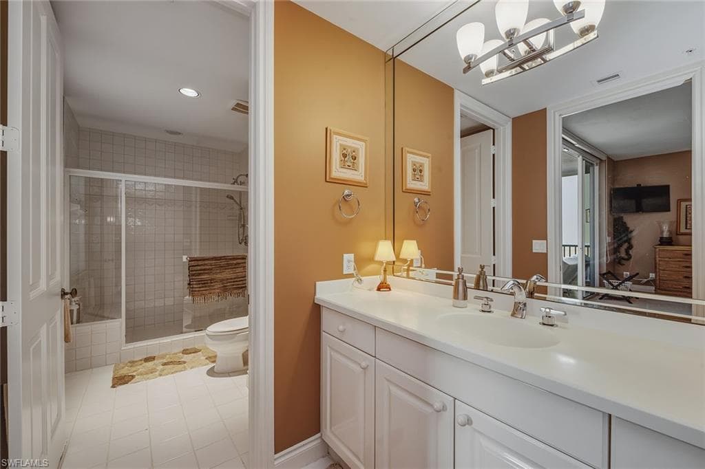 4000 Royal Marco WAY 324-14