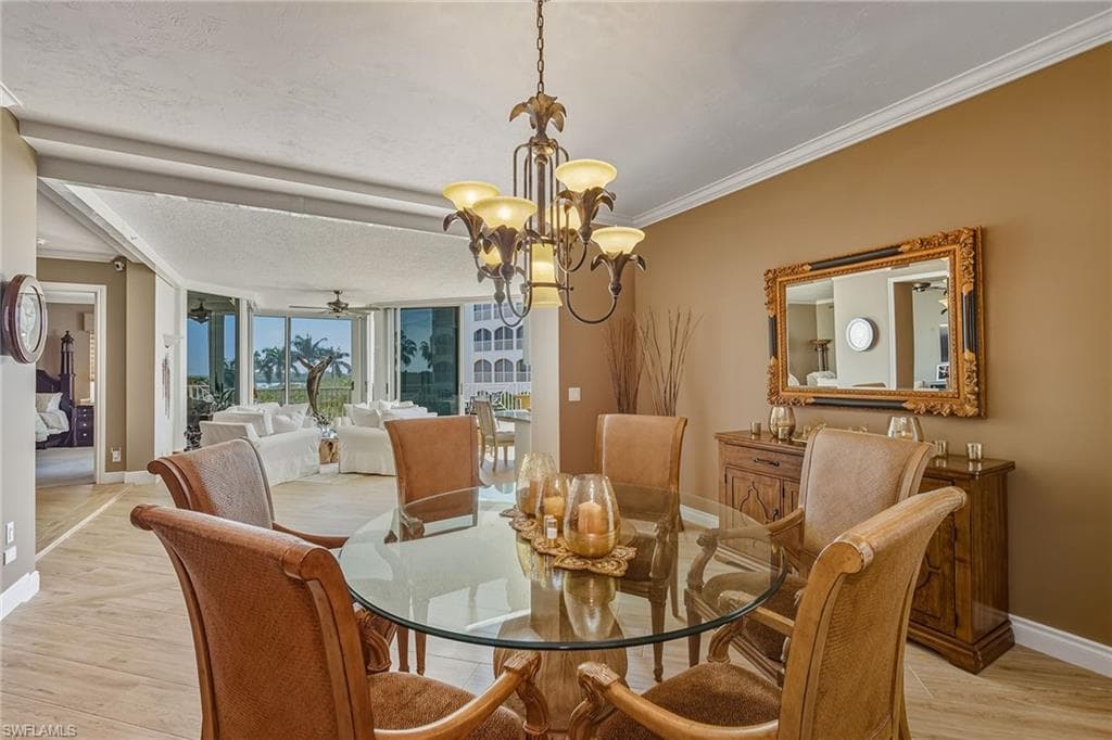 4000 Royal Marco WAY 324-8