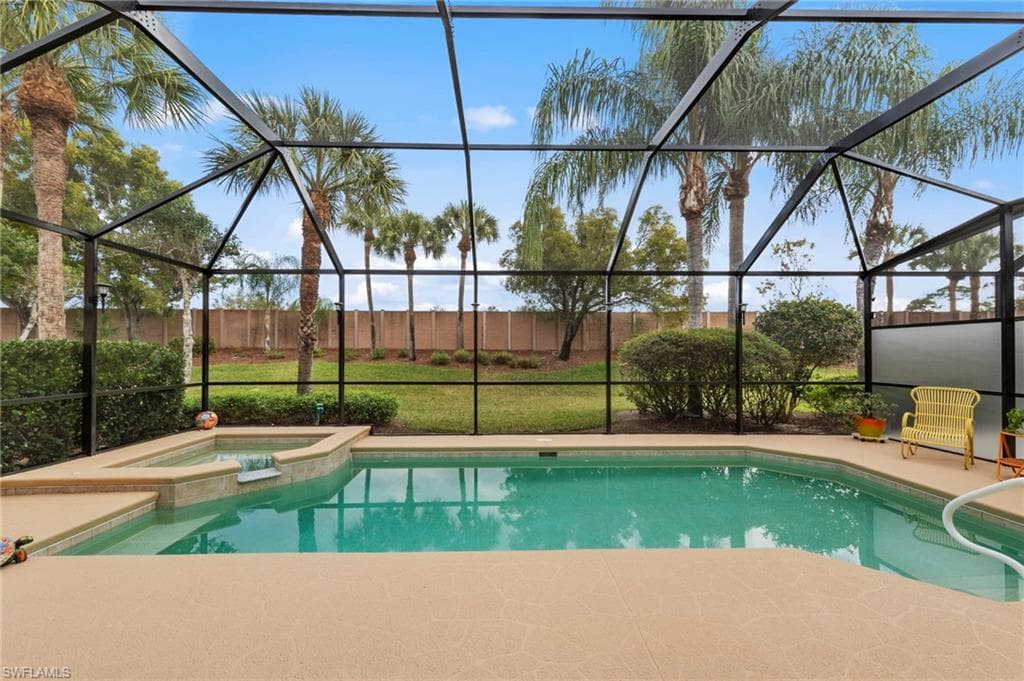 10035 Colonial Country Club BLVD-32