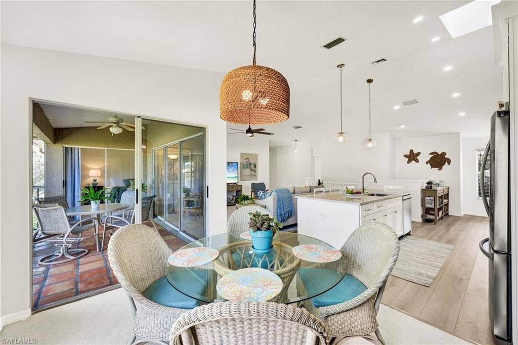 314 Emerald Bay CIR I5-12