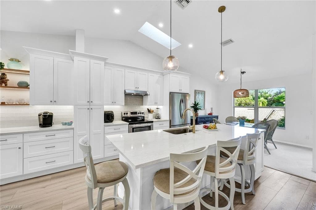 314 Emerald Bay CIR I5-9