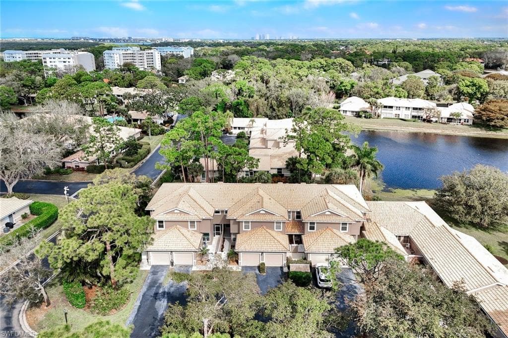 314 Emerald Bay CIR I5-33