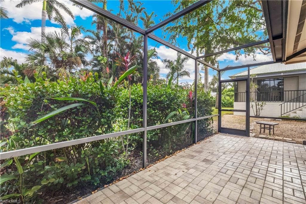 3209 W Riverside DR-23