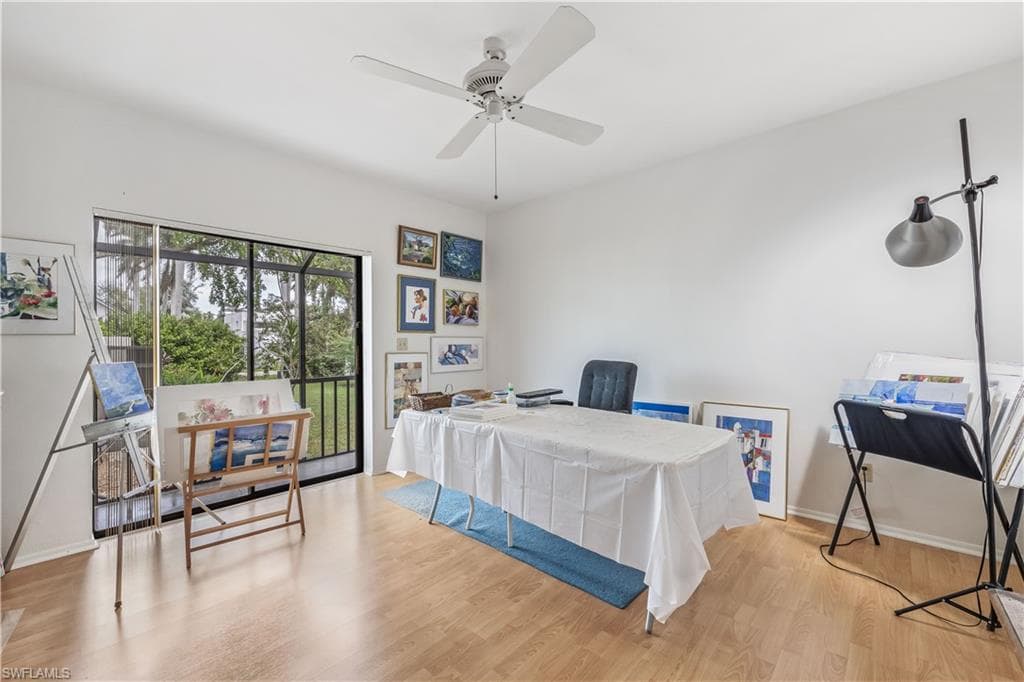 3209 W Riverside DR-26