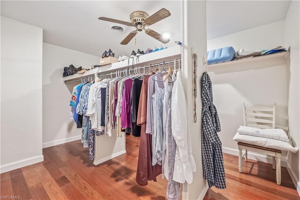 3209 W Riverside DR-22