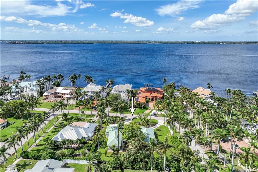 3209 W Riverside DR-28
