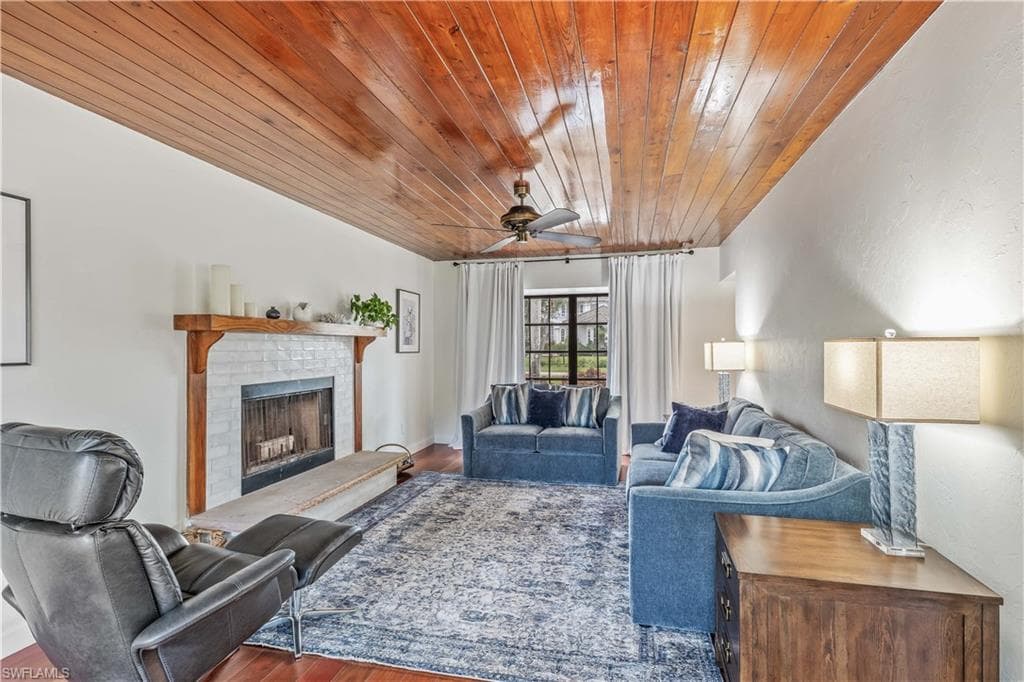 3209 W Riverside DR-14