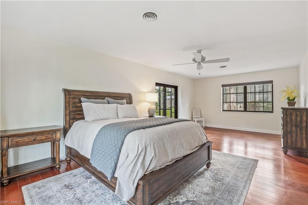 3209 W Riverside DR-19