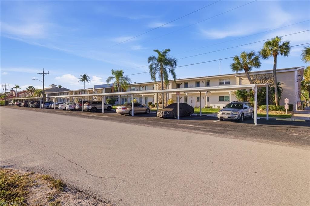 708 Victoria DR 212-22