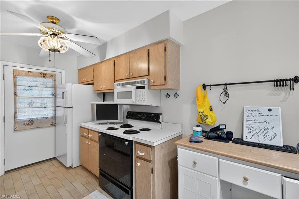 708 Victoria DR 212-33