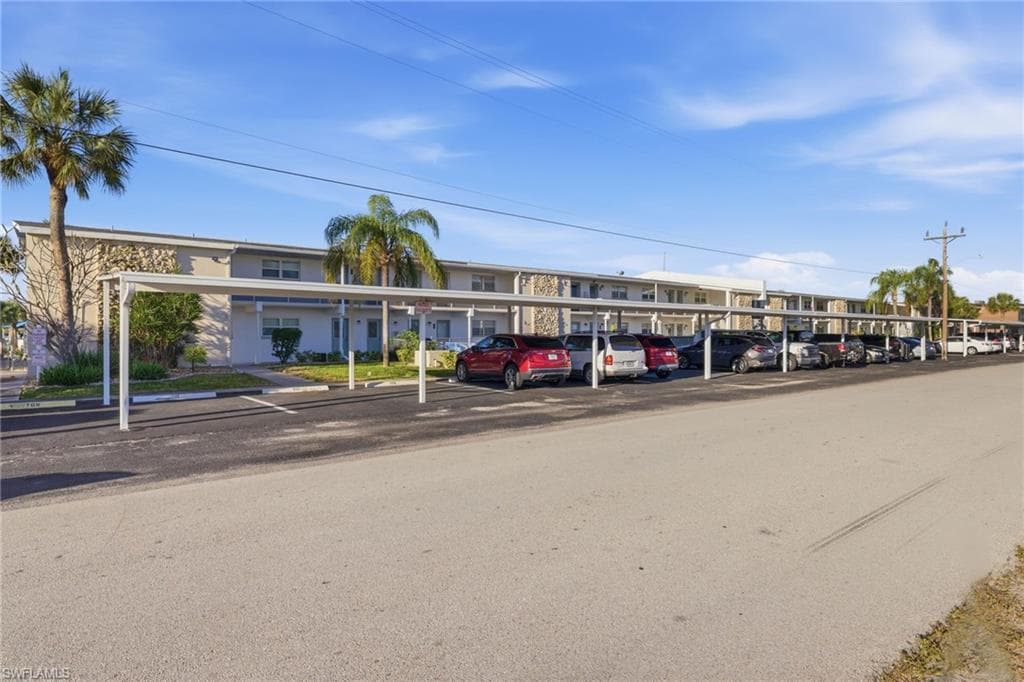 708 Victoria DR 212-23