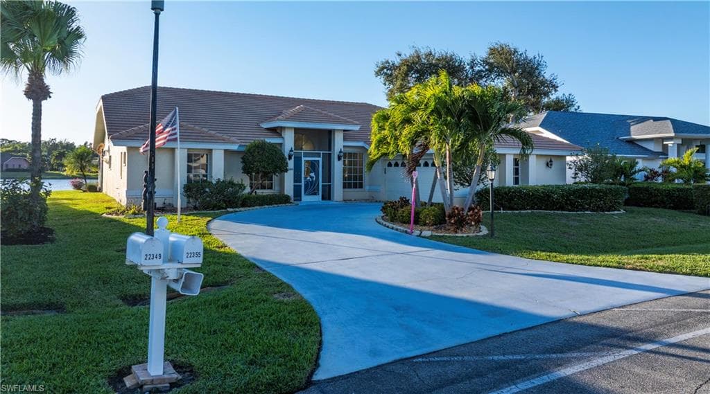 22355 FOUNTAIN LAKES BLVD-2