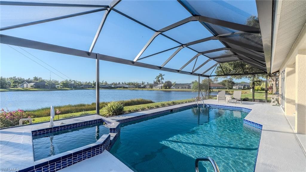 22355 FOUNTAIN LAKES BLVD-1