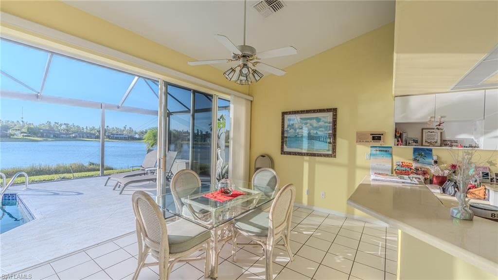 22355 FOUNTAIN LAKES BLVD-5
