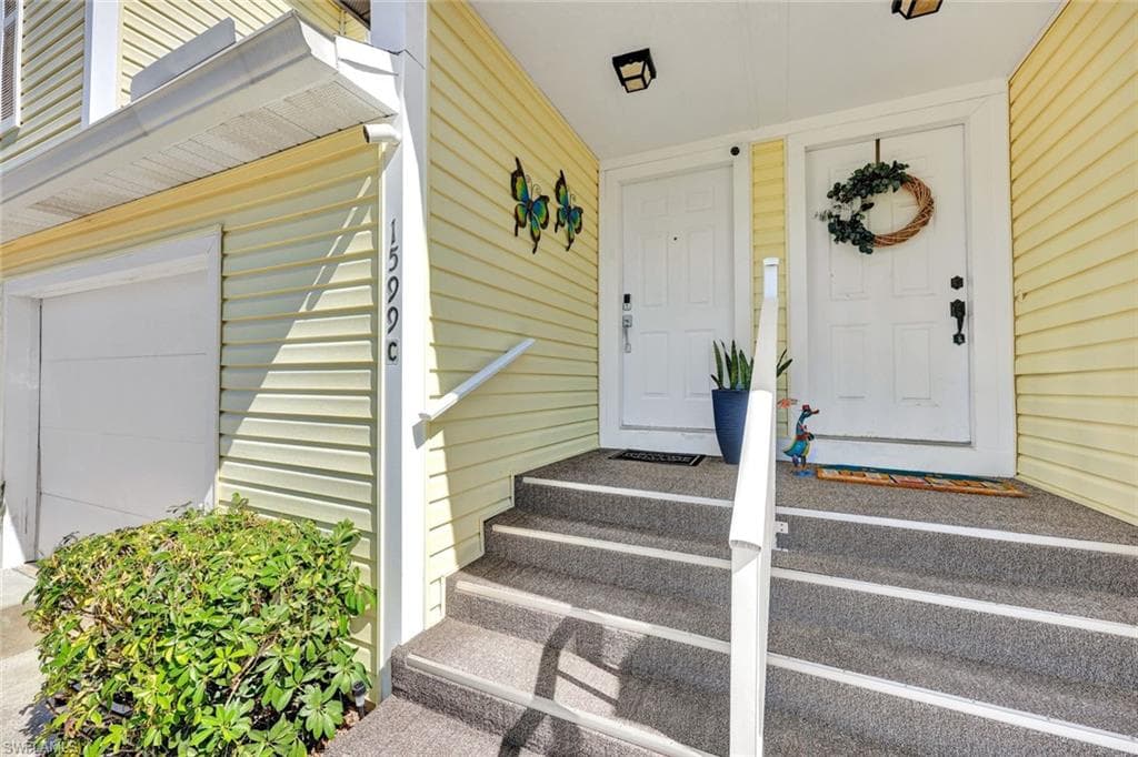 1599 Trafalgar LN O201-24