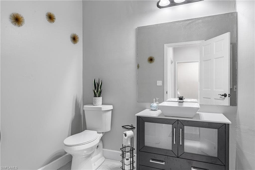 14988 Bonaire CIR-10