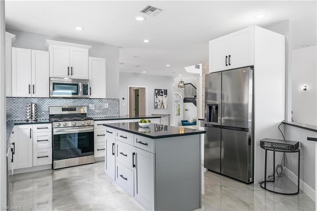 14988 Bonaire CIR-14