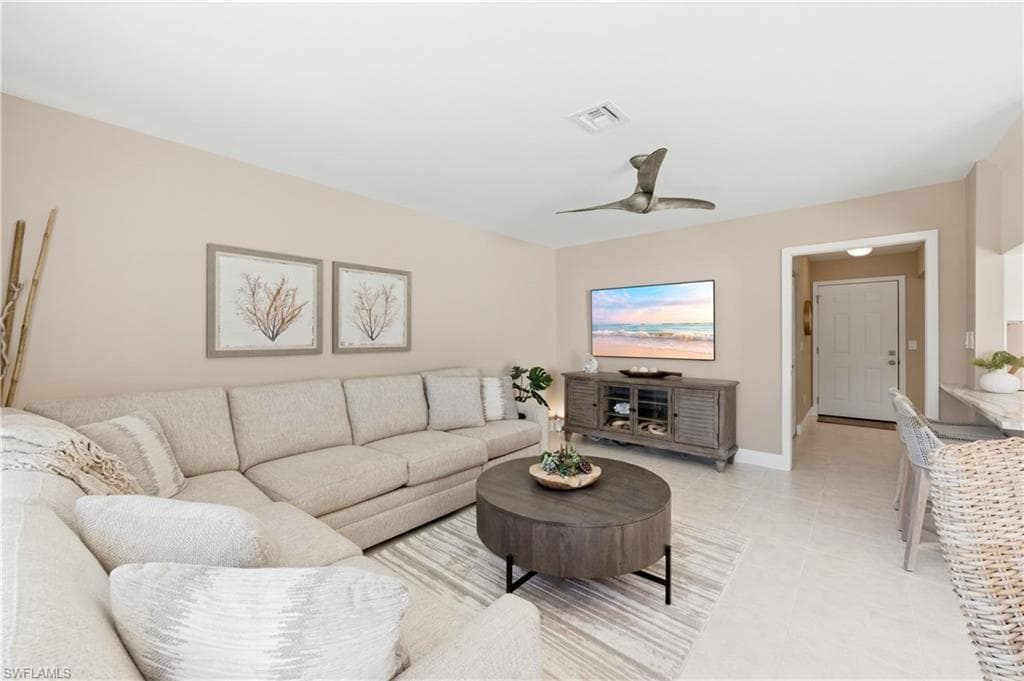 216 5th ST W-28