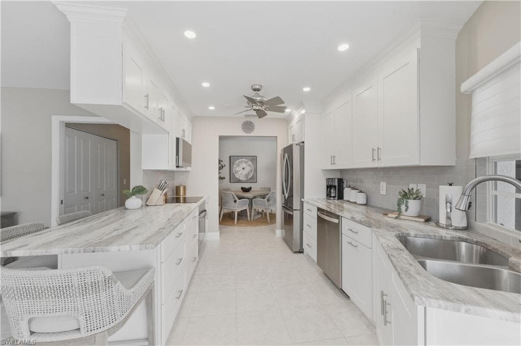216 5th ST W-20