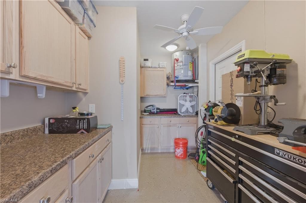 216 5th ST W-48