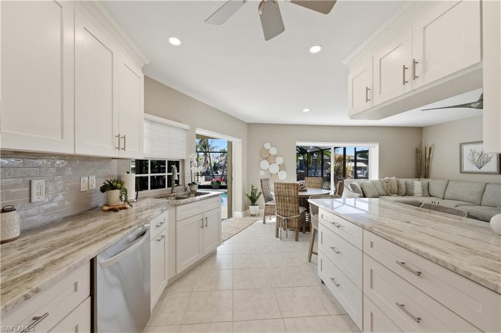 216 5th ST W-19