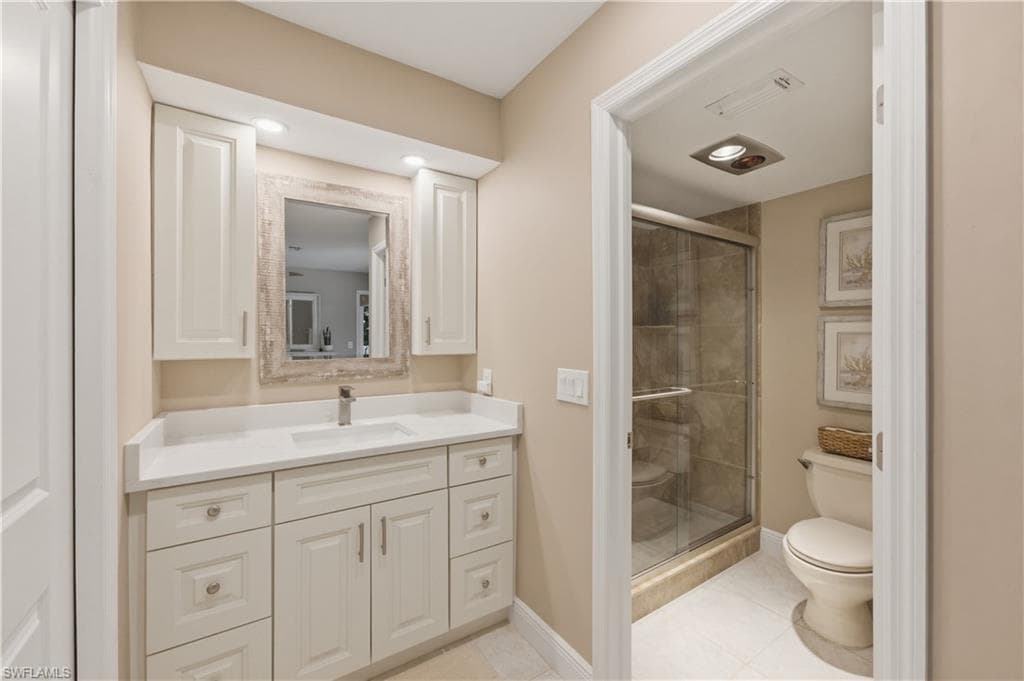 216 5th ST W-31