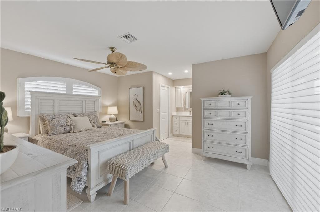 216 5th ST W-29
