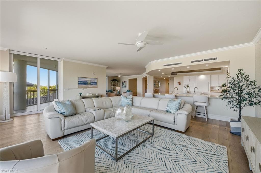 13665 Vanderbilt DR 404-6