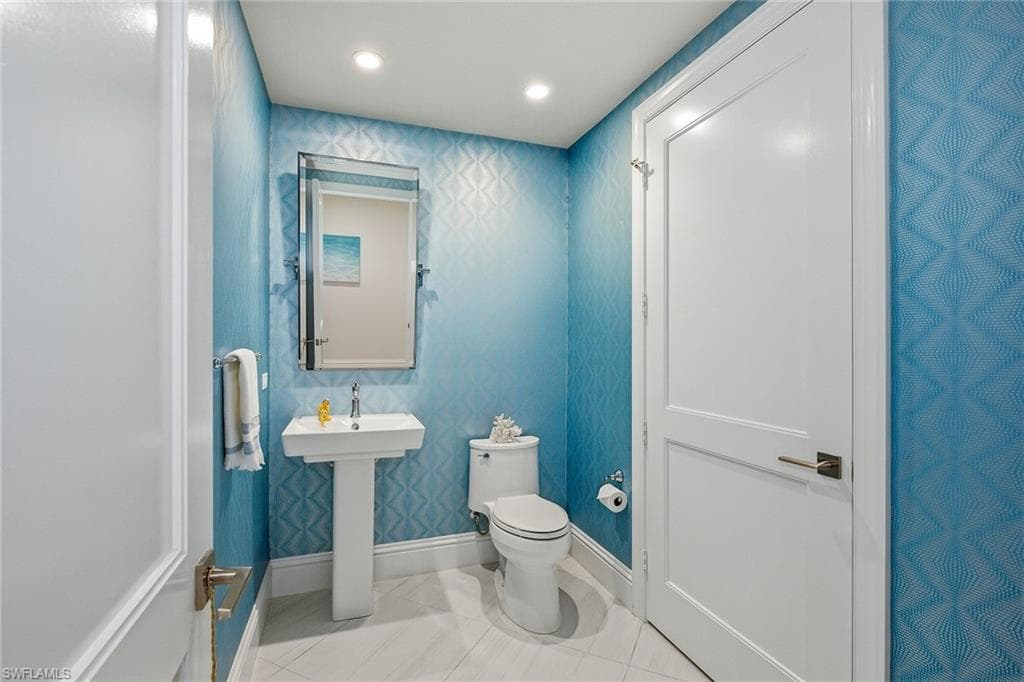 13665 Vanderbilt DR 404-22