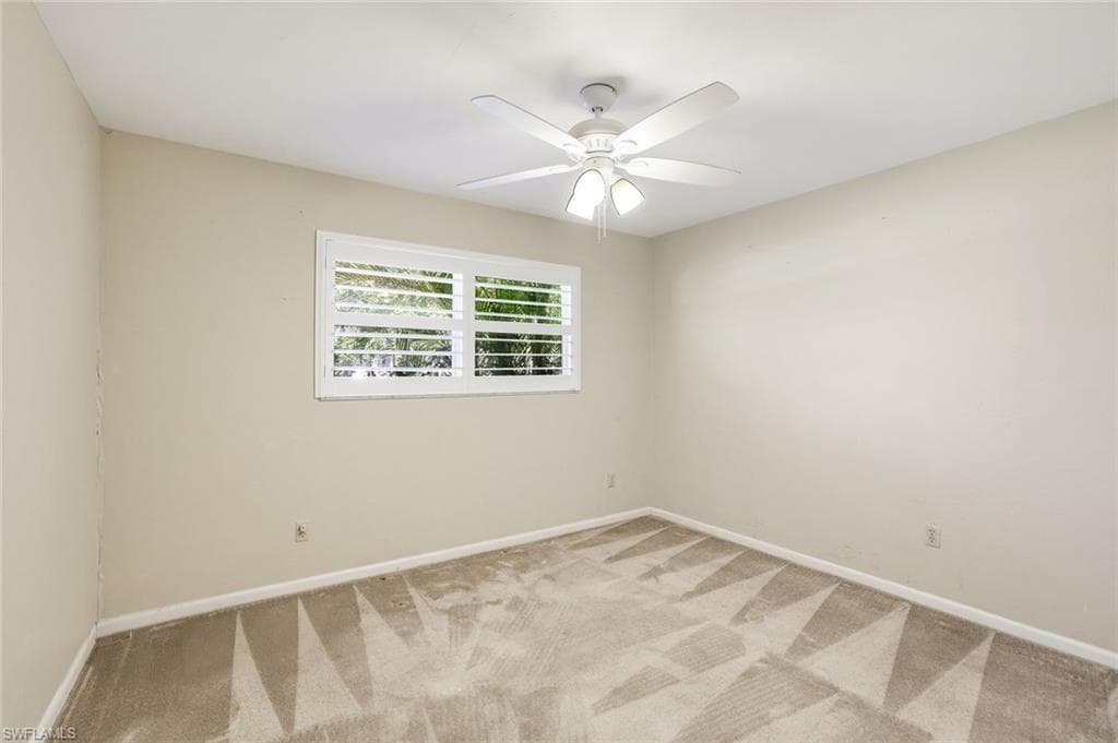 5290 Cypress LN-26