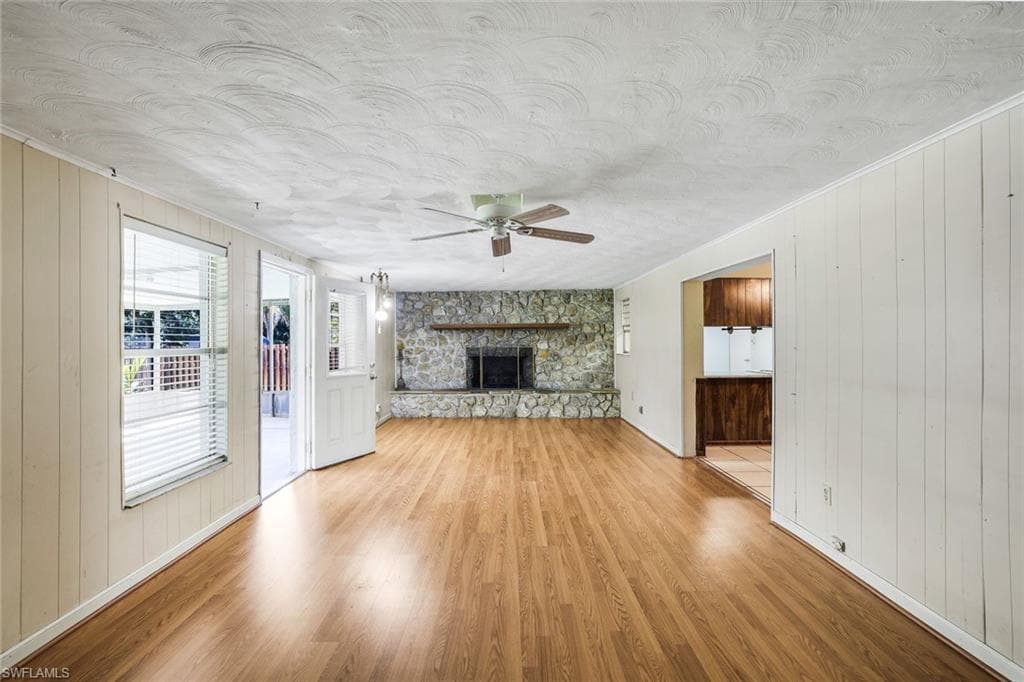 5290 Cypress LN-6