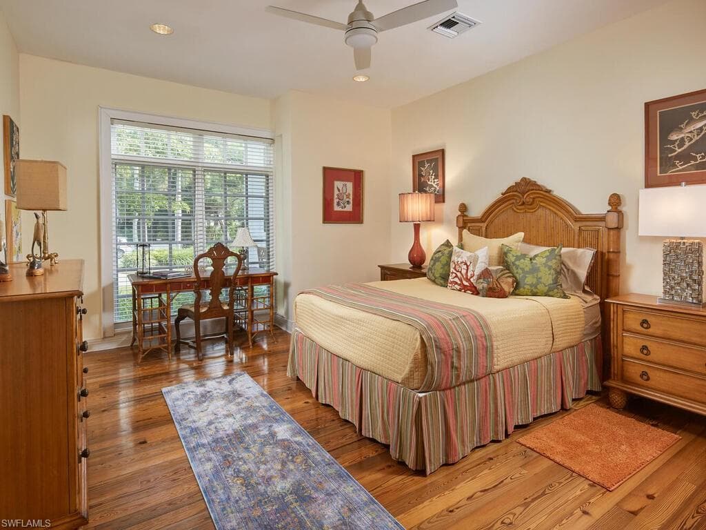 2750 Treasure LN-22