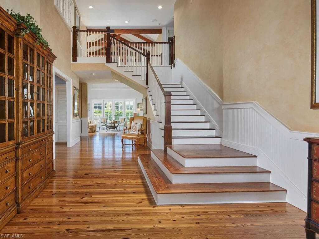 2750 Treasure LN-3