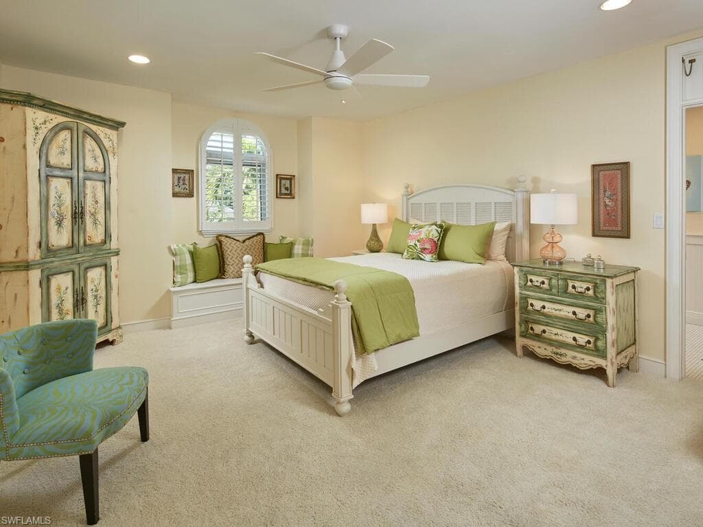 2750 Treasure LN-18