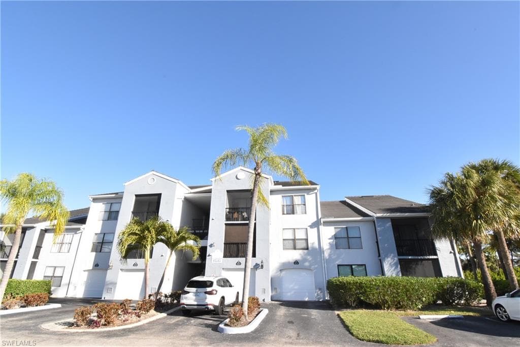 13545 Eagle Ridge DR 818-1