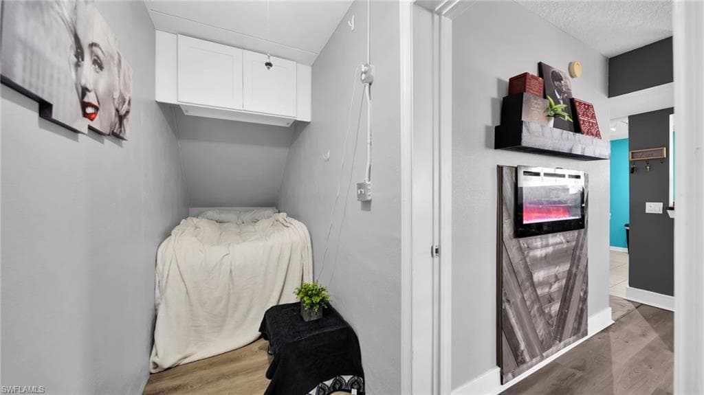 3344 N Key DR 4-15